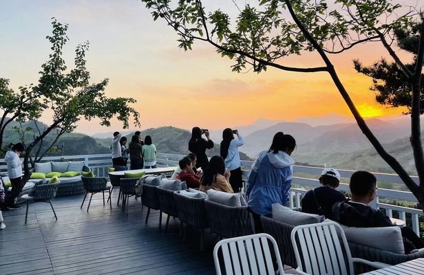 Early start guided tour to the Great Wall at Mutianyu