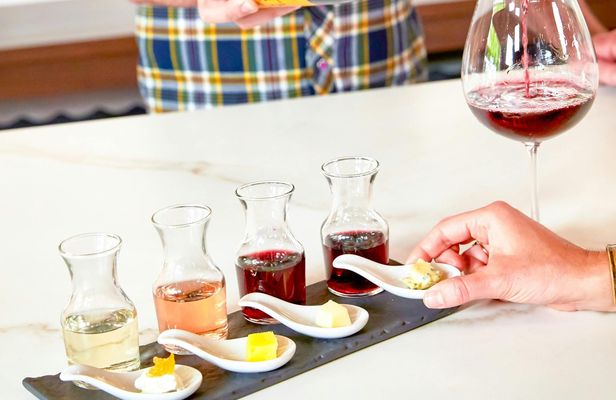 Portland Urban Wine Tasting Tour in Pearl and Slabtown