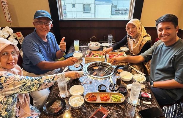 Halal Japanese Food Tour in Asakusa with a Local