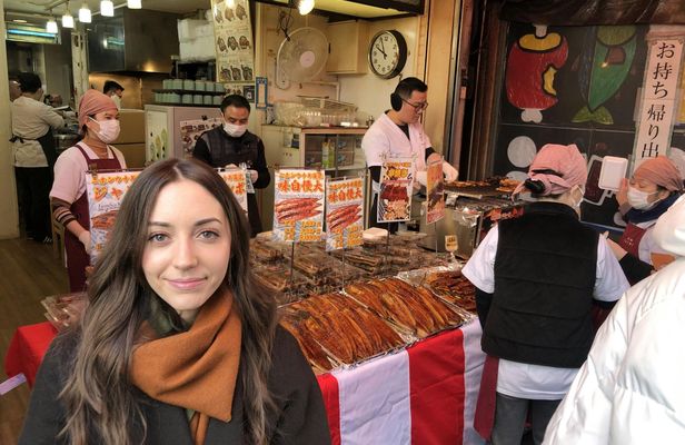 Tsukiji Outer Market Seafood Breakfast Tour