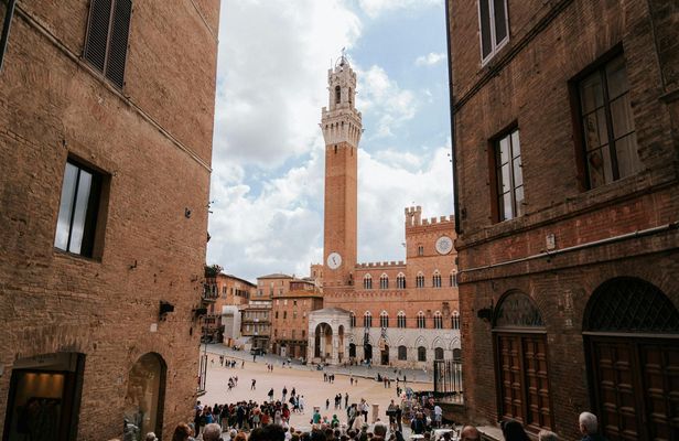 Tuscany day trip with Chianti, Siena and San Gimignano