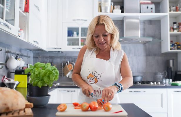 Lunch or Dinner and Cooking Show at a Cesarina's House in Rome