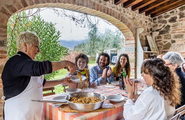 Dining Experience at a local's Home in Cortona with Show Cooking