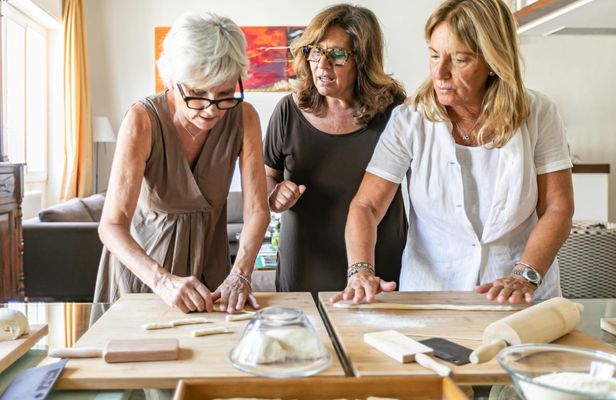 Pasta and Tiramisu Cooking Class in Palermo
