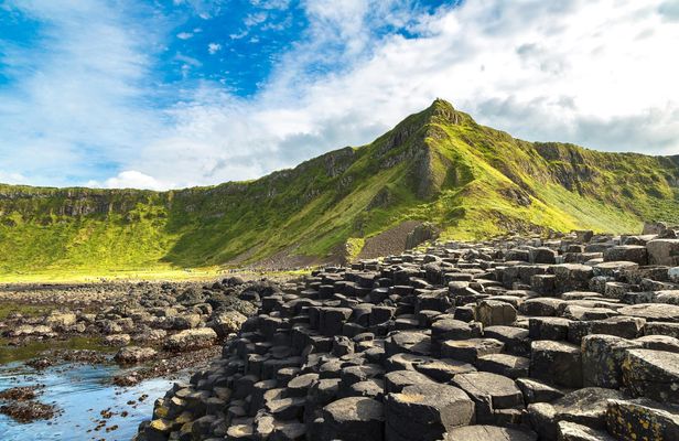 Giant's Causeway and Belfast Titanic tour from Dublin