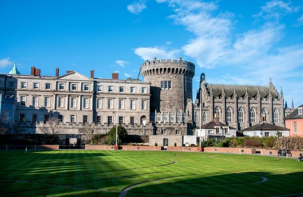 Old Dublin guided walking tour