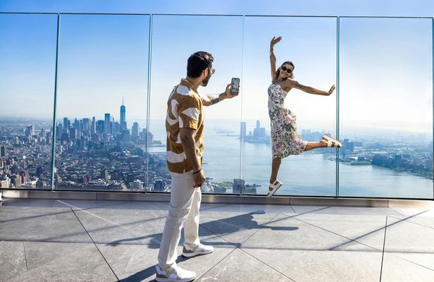 High Line, Chelsea, Hudson Yards Walking Tour with Edge Admission