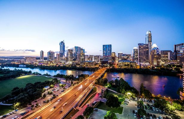 Scenic Austin night tour including sunset cruise