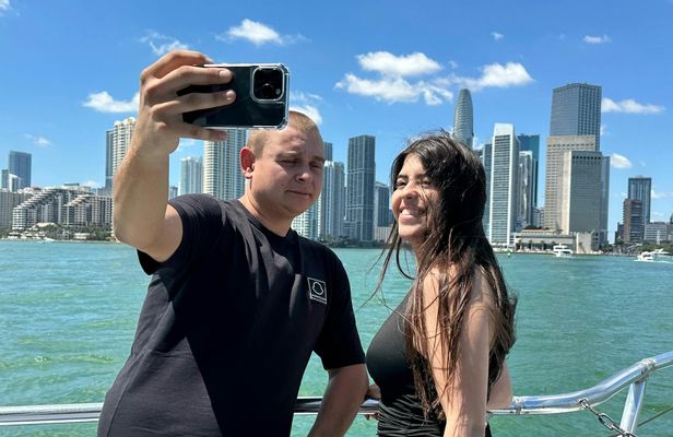 Miami skyline luxury cruise of millionaire's homes