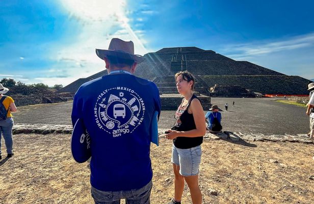 Early Teotihuacan guided tour
