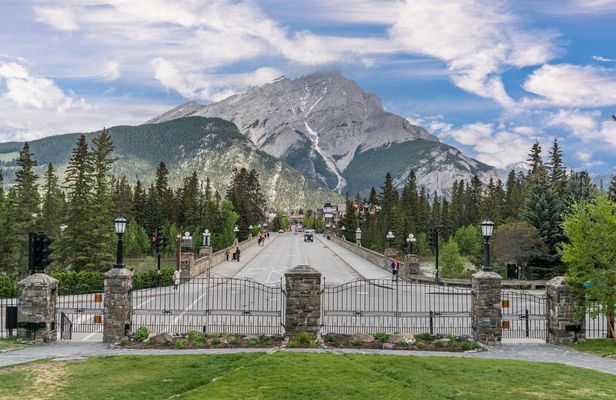 Self-Guided Driving Bundle of Canada Tours (9 Tours)