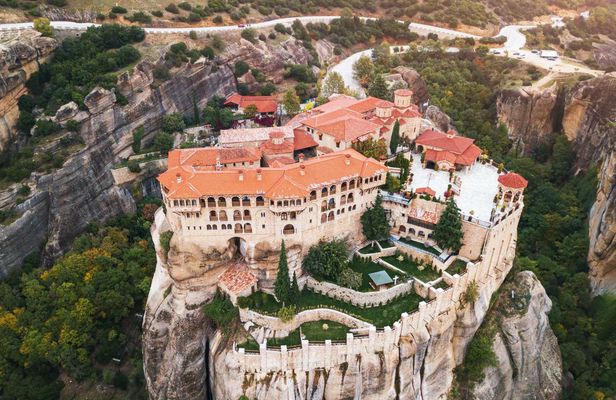 Self-Guided Driving and Walking Bundle of Tours of Meteora