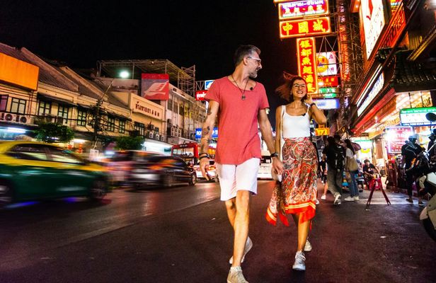 Chinatown Authentic Street Food Tour in Bangkok