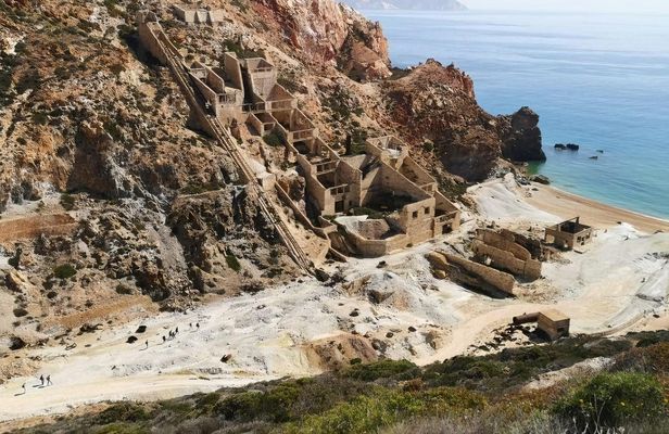 East Milos off-road safari experience