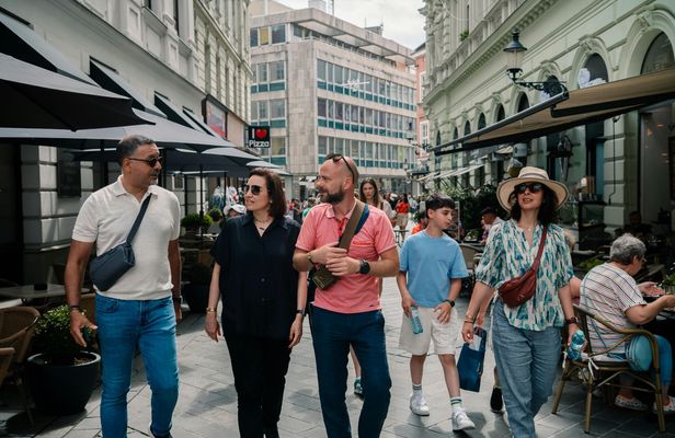 Guided Tour of Bratislava from Budapest with Drop-Off in Vienna