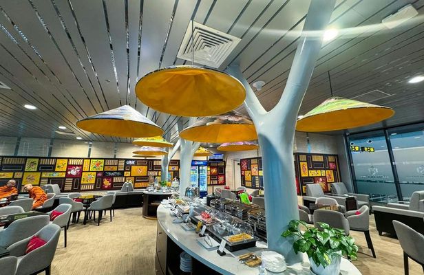 Access to the Phu Bai International Airport business lounge