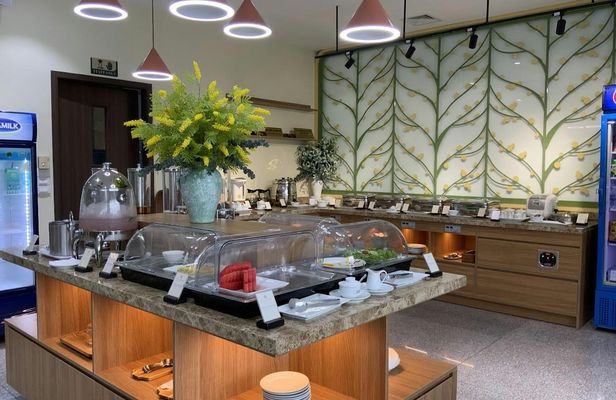 Access to the Lien Khuong International Airport business lounge
