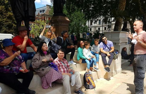 Clink Prison and Westminster Highlights Walking Tour