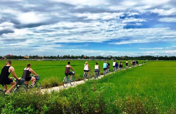 Half-day cycling tour through Hoi An's countryside
