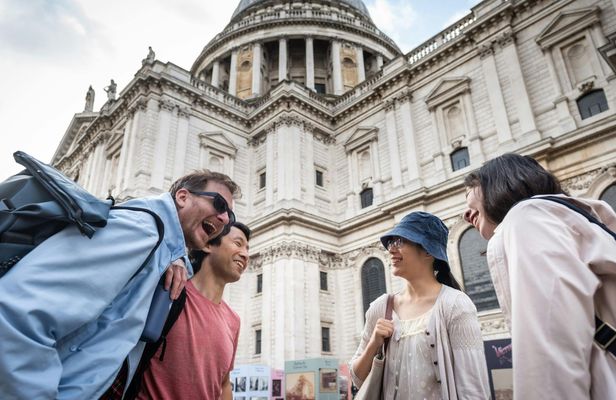 London Landmark Walking Tour with Access to The Shard
