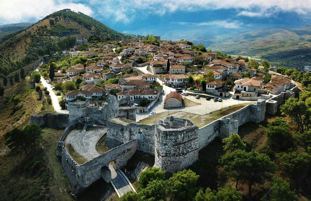 Berat day-tour with birdwatching at Karavasta lagoon