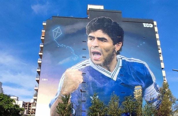 Messi and Maradona Argentine football legends graffiti tour