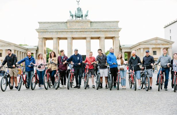Berlin highlights guided e-bike experience