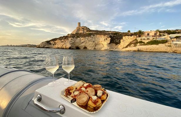 Cagliari Sunset Boat Tour With Prosecco, Focaccia and Swimming