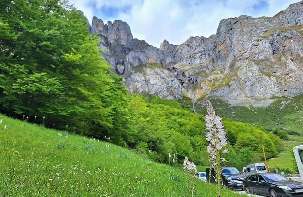 Picos and Potes guided tour from Santander