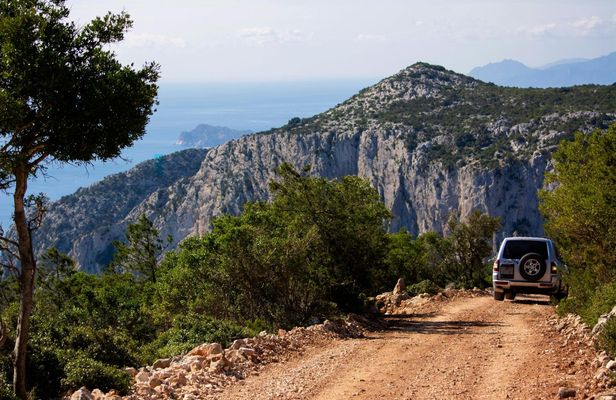 4x4 tour of the Golgo Plateau in Baunei from Arbatax