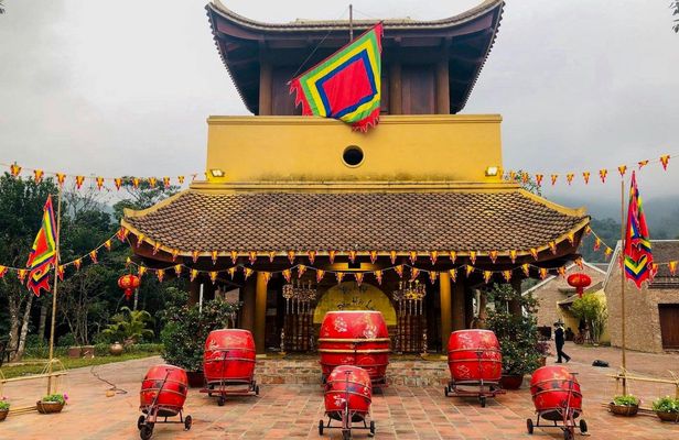 Yen Tu mountain full-day tour from Hanoi