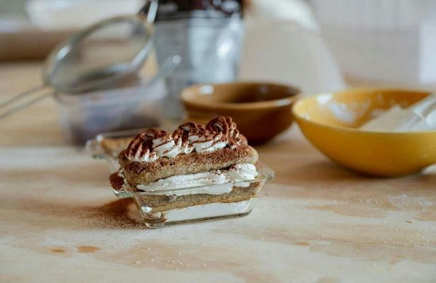 Small-Group Pasta and Tiramisu Class in Lake Maggiore