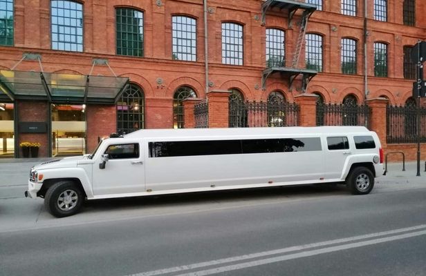 Warsaw nightlife tour by private limo