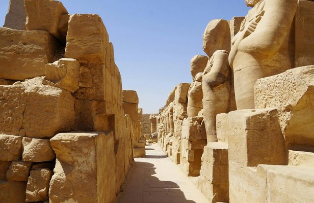 Ancient city of Luxor guided tour with lunch from Hurghada