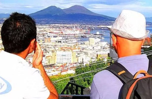 Naples neighborhoods panoramic walking tour