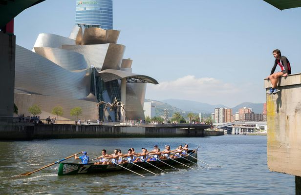 Bilbao Guggenheim Museum Tour with Skip-the-Line Tickets