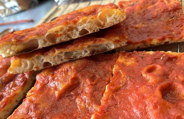 Rome E-Bike Ride and Taste Street Food Tour with a Local Guide