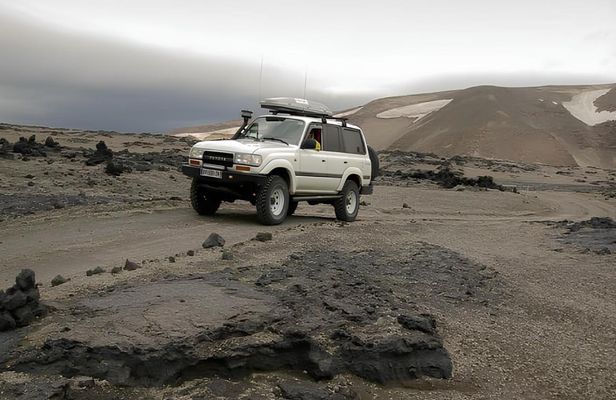 Full-day Etna 4x4 Excursion with Winery Lunch from Taormina