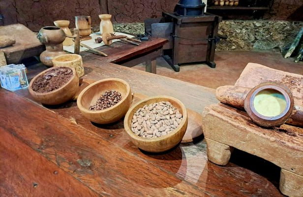Full-Day Uxmal Ancient Pyramids and Cocoa Museum Tour