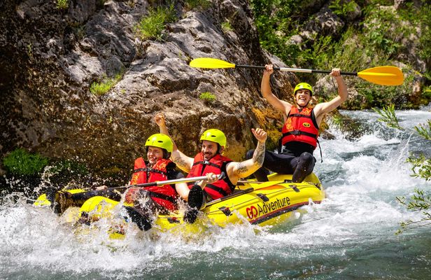 Rafting tour on the river Cetina including picnic