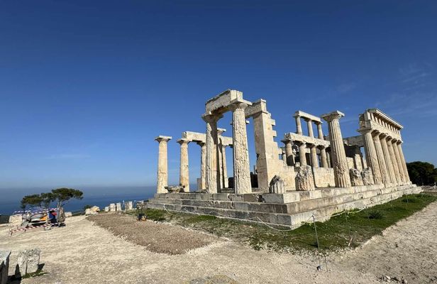 Aegina Island Day Tour from Athens by Bus and Boat