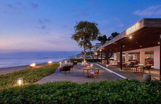 Dining experience at Seasalt Seminyak