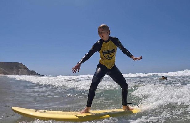 Beach surf lessons in Carrapateira