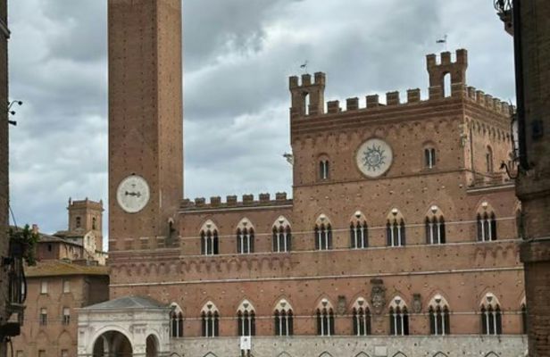 Pisa, San Gimignano, Siena and Chianti day trip with lunch