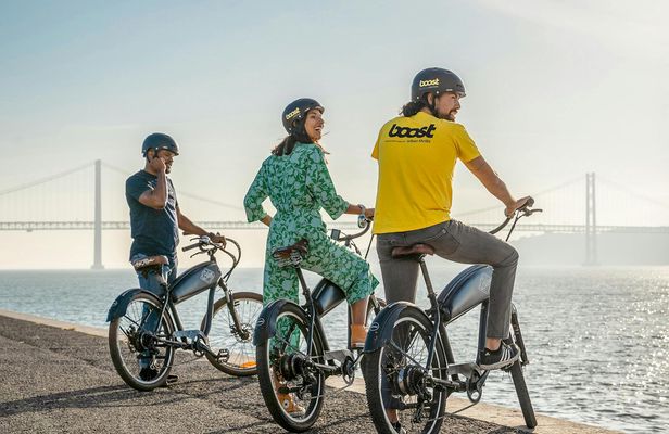 Follow the river e-bike tour in Lisbon