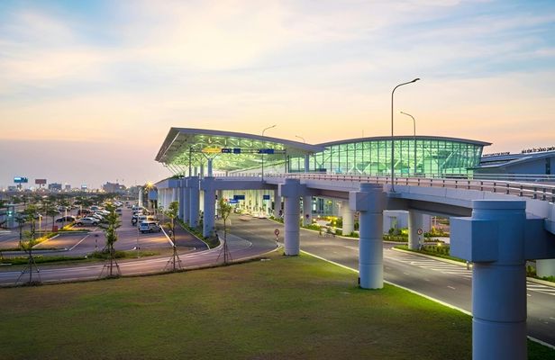 Private Transfer Service from Ha Noi to Noi Bai Airport