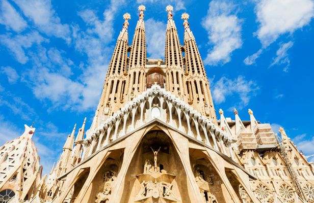 Sagrada Familia tickets and guided visit