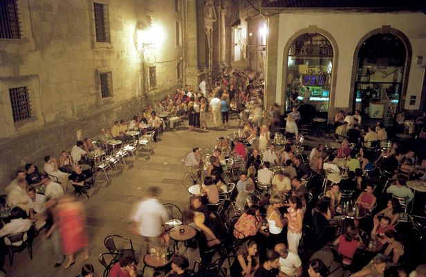 Essential Santiago de Compostela Tour With Tasting