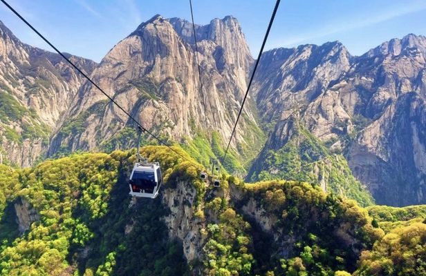 Private day tour to Mount Hua with cable car