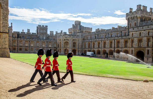 Windsor Castle Half-Day with Optional Entry to London Eye or Lunch